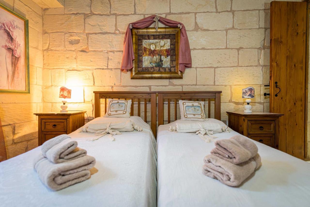 Ta' Kullarina Farmhouse With Private Pool In Island Of Gozo Vila Zebbug  Exterior foto